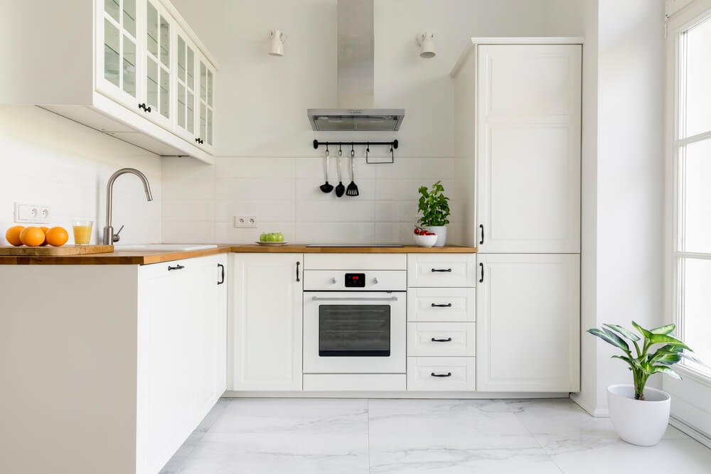 Carrelage de cuisine blanc pour le sol