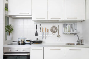 Carrelage mural de cuisine blanc