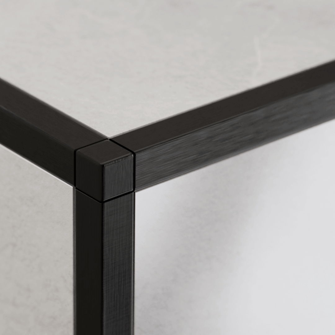 finition en acier pour profilé pour carrelage noire polie